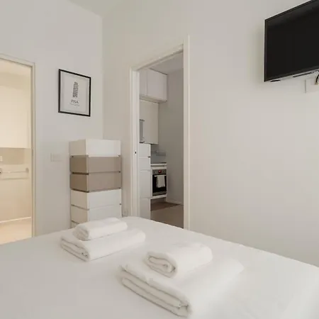 Guesthost - Cozy Flat In Darsena Close To Navigli Apartment *