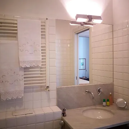 Comfortable Flat 15 Minutes Walk From Duomo * Milan