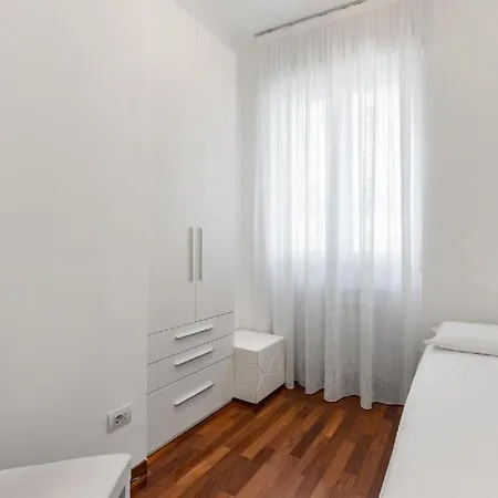 Apartamento Dhome Pantano - Velasca Tower Milán