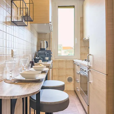 Apartamento Luminoso Con Terrazza A Due Passi Da Fiera Mi City, Mico, Metro E Life - Su Scannu Life