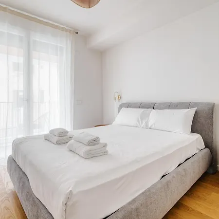 Just Urban - Exclusive Flat With Balcony - 5 Min From Duomo M4 Milan