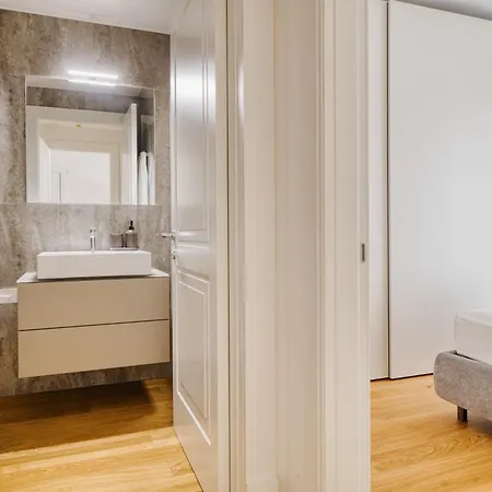 Just Urban - Exclusive Flat With Balcony - 5 Min From Duomo M4