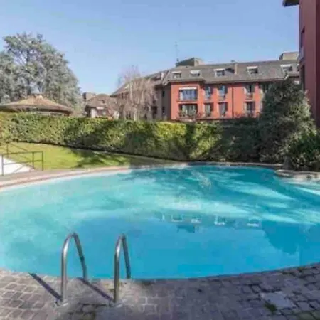 Appartement Pool 1 Bdr Duomo 15 Min Contemporary, 1 Bdr Pool