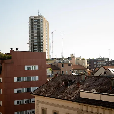 Center Rooftop With Terrace In Porta Romana Appartement *