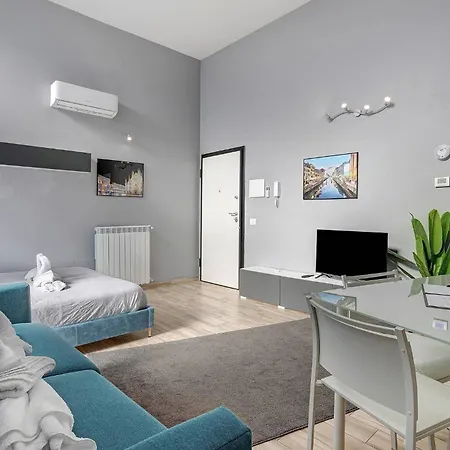 Modern Navigli Apartment