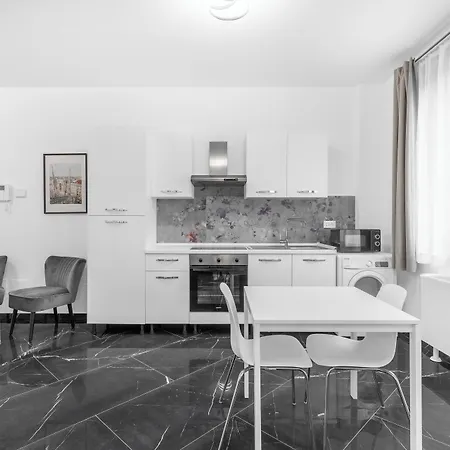 Ponale Foresteria Lombarda Hotel *