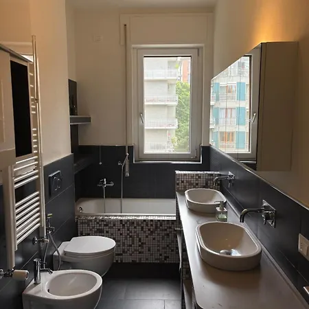 Sud With Private Bathroom * Mediolan