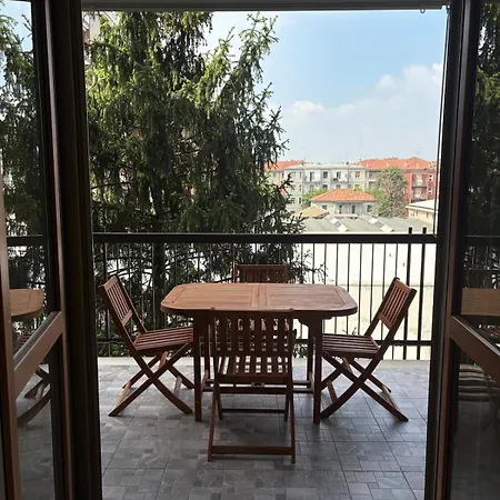 Kwatera prywatna Sud With Private Bathroom Mediolan