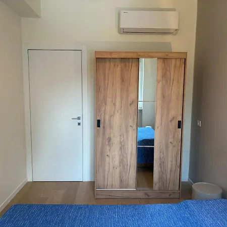 Sud With Private Bathroom Kwatera prywatna
