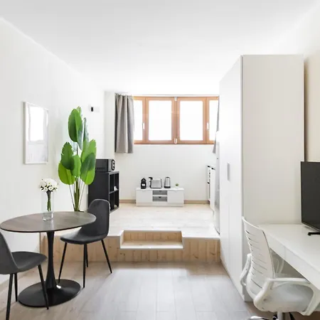 Easylife - - Bocconi Milan