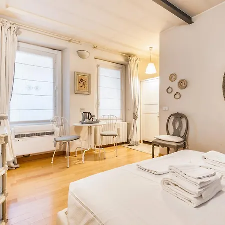 A Due Passi Dal Duomo Via Torino 2 Pax Appartement Milan