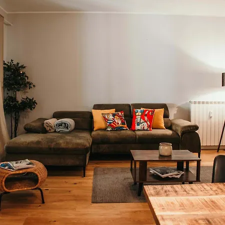 Urban - Lakeside L&b Apartament