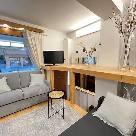 The Smart Apartment, Free Parking, Easy For San Siro Stadium And Rho Fiera Milano, Bisceglie M1 Red Subway Apartament Mediolan