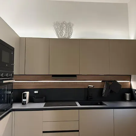 Apartament Seven Host *