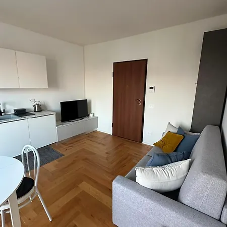 A Casa Di Carli - Bright M1 Bisceglie * Mediolan
