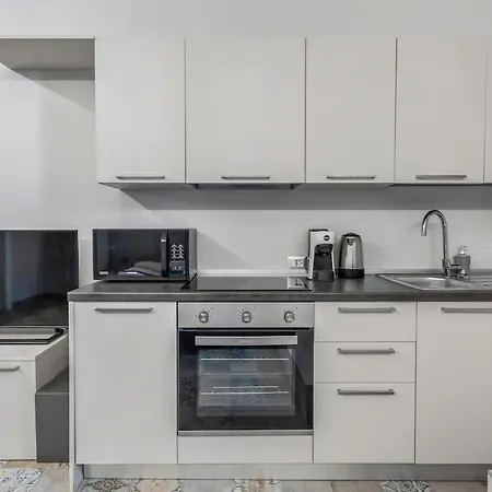 Ticinese - Near Navigli - Corso Ticinese Apartament
