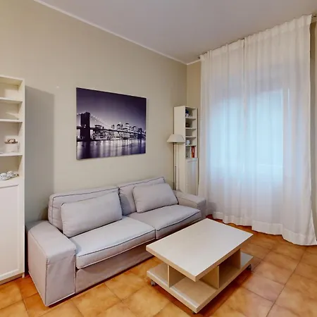 Apartament Carlone Bande Nere Mediolan