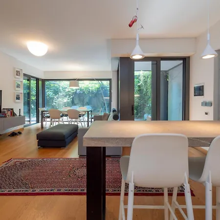 Metro 5 Lussuoso Con Posto Auto Apartament Mediolan