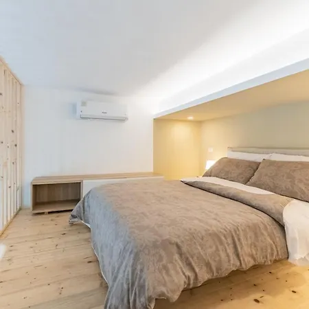 Apartament Loft With Mezzanine In Baggio By Thinah