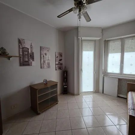 Apartament Casa Ceres - Trilocale Vicinanze Mm1 - Zona Gallaratese *