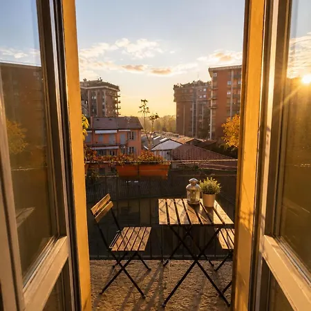 Apartament In The Heart Of Navigli Mediolan