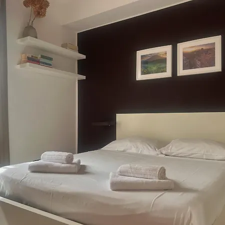 Manderley Hideaway - Nolo