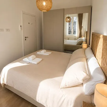 Lunigiana Living - 2 Bedrooms - Station Apartament *