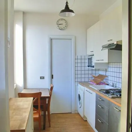 Bright And Quiet Flat In Sarpi