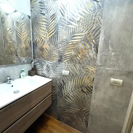 Apartament Design 50 Meters From Metro 1 Mediolan