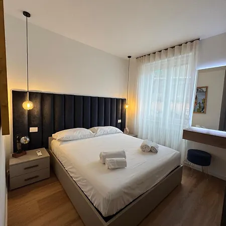 Apartament Athena *