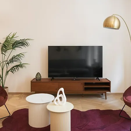 Maison Bandello - 3 Bedroom Apartament Mediolan
