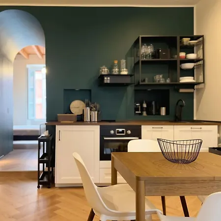 Homeby - The Canvas Apartment *