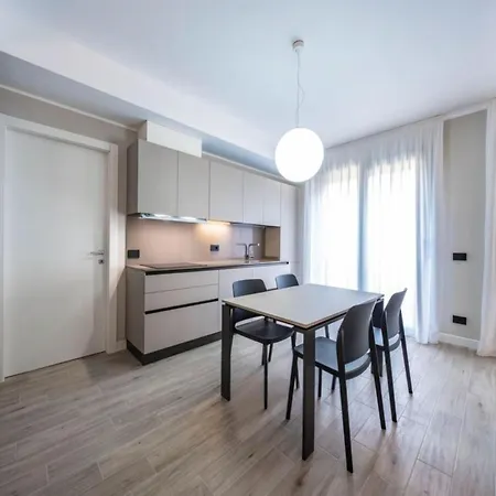 Romolo Trilocale Con Terrazzo