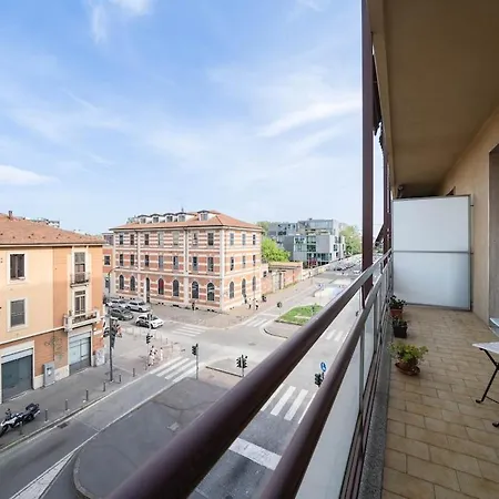 Apartament San Babila 10 Minuti - Metro Blu - 4 Ospiti *