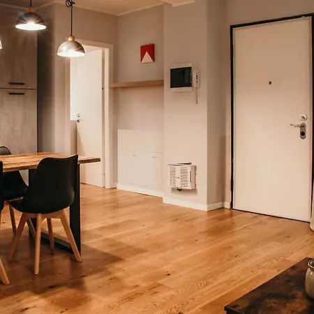 Urban - Lakeside L&b Apartament