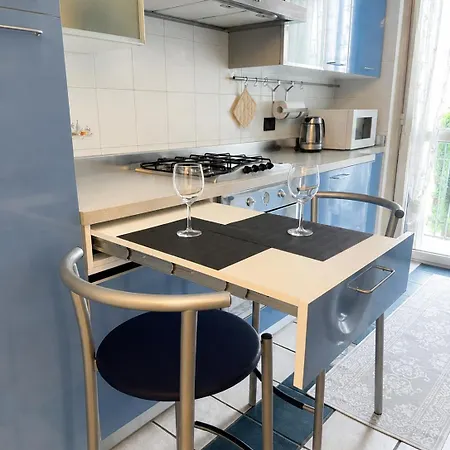 Bright 2-bedroom With Balconies Near San Raffaele Hospital *