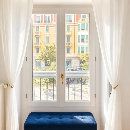 The Boutique - Tram 2 Direct To Duomo & Navigli - Center Apartment *