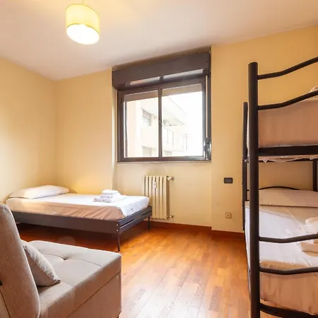Apartament Navigli For 7 - Metro 100m - I-host *