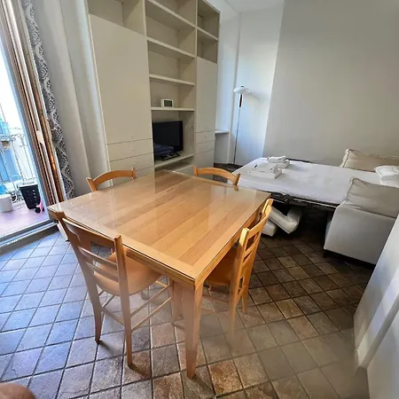 Dateo Cozy 1br Milan