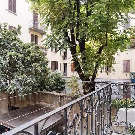 Apartament Guesthost - Comfy Near Mm1 Mediolan