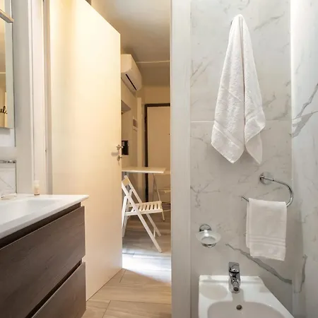Homeby - The 6th, Porta Venezia Apartament