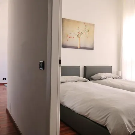 The Duomo Collection Per 6 Apartament