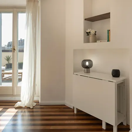Apartament Open Sky In The Center Of Mediolan