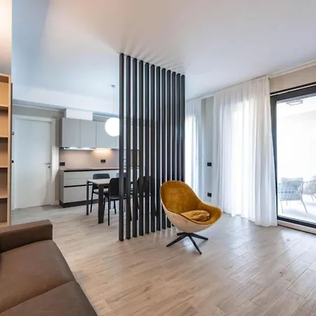 Apartament Romolo Trilocale Con Terrazzo