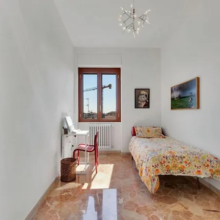 Trilocale Attico Sagesta Mediolan