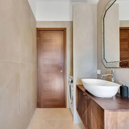 Apartament Trilocale Attico Sagesta *