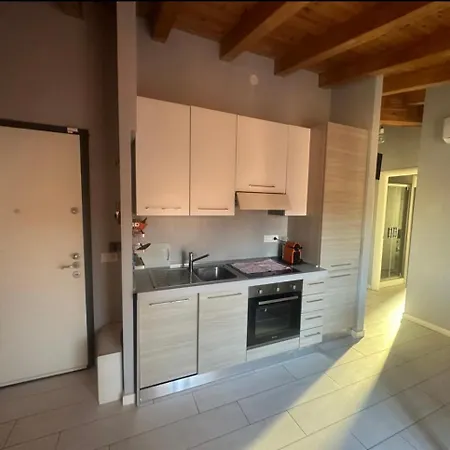Apartament Turistica Varesina Mediolan