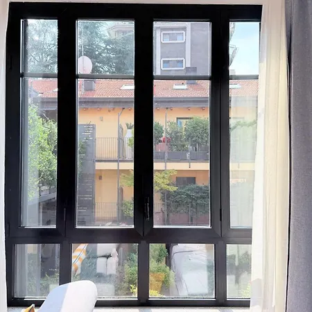 Design Bocconi Navigli 14min Walk From The Centre Mediolan