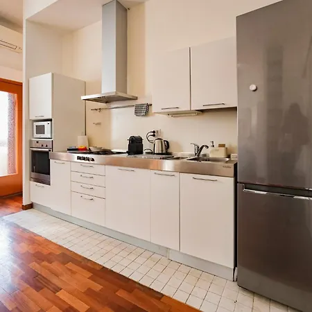 Apartament Sangottardo15 Live The Navigli By Hospity Mediolan