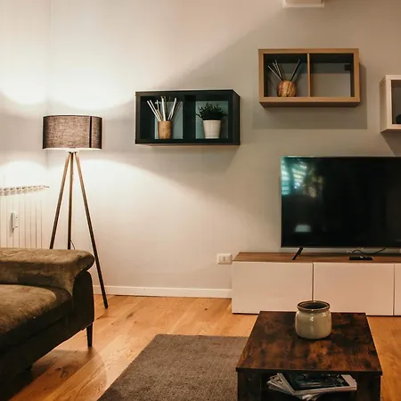 Urban - Lakeside L&b Apartament